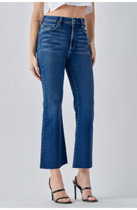 HIDDEN HAPPI DARK WASH FRAYED HEM CROP FLARE