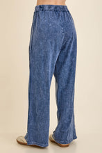 Mineral Washed Solid Wide Leg Pants With A Cute Open Slit - Navy