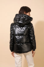Short Quilted Down Jacket with Metallic Ribbed Hood - Black or Green