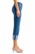 1822 Denim 29.5''- 25'' Relaxed Straight Roll Cuff Jean In Paola