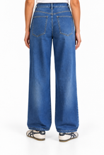 1822 Denim Illusion 29” Wide Leg Ankle Jean In Glory