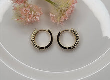 Huggie Hoop Earring - Gold