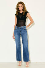 Hidden Ella Classic Straight With Clean Cut Hem