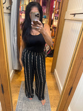 Printed Wide Leg Pants - Black