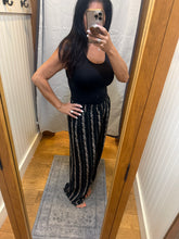Printed Wide Leg Pants - Black
