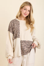 Mineral Washed Animal Knit Sweater Patched Block Sweatshirt - Natural or Ash Oak