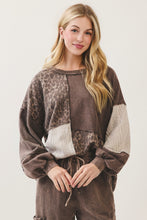 Mineral Washed Animal Knit Sweater Patched Block Sweatshirt - Natural or Ash Oak