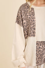 Mineral Washed Animal Knit Sweater Patched Block Sweatshirt - Natural or Ash Oak