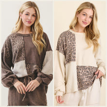 Mineral Washed Animal Knit Sweater Patched Block Sweatshirt - Natural or Ash Oak