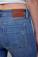 Hidden Medium Wash Frayed Hem Cargo Crop Flare