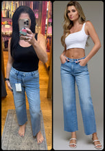 Hidden Medium Wash Mid Rise Stretch Cropped Classic Straight