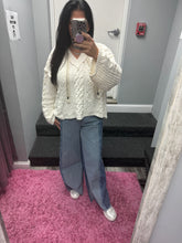 FRONT FRAYED CUT SEAM WIDE LEG WASHED DENIM JEANS