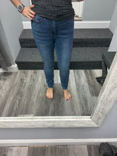 Judy Blue Tummy Control Classic Skinny