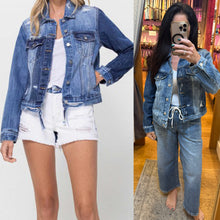 Vervet Distressed Contrast Cropped Classic Denim Jacket