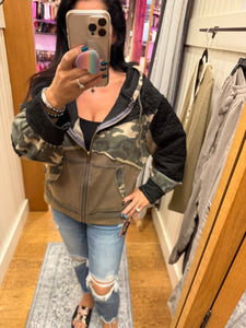POL Camo print hooded jacket in quilted knit with drawstring - Olive/Charcoal