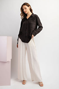 FRAYED STAR PATCH LONG SLEEVE TOP - BLACK OR BLUE