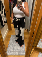 POL relaxed fit in thermal with patch detail pointed solid pattern pants - Black