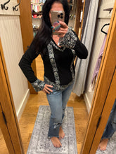 POL V-neck long sleeve regular fit top in rib - Assorted Colors