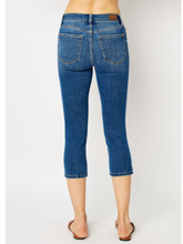 JUDY BLUE CAPRI WITH SIDE SLIT