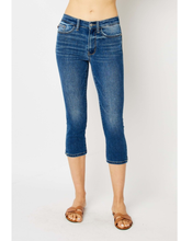 JUDY BLUE CAPRI WITH SIDE SLIT