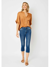 JUDY BLUE CAPRI WITH SIDE SLIT