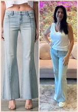 HIDDEN Light Wash Mid Rise Seamed 31" Inseam Flare