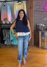 1822 Denim Roll Cuff Girlfriend Jean in Jaimie