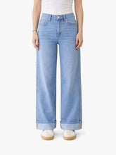 1822 Denim 30"- 27'' Slim Wide Leg Jean W/ Side Panel In Kitty Hawk