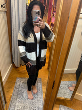 LONG-SLEEVE WITH RIBBED CUFFS OPEN FRONT WITHOUT  BUTTONS PATCH POCKETS ON THE FRONT CARDIGAN - COFFEE