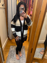 LONG-SLEEVE WITH RIBBED CUFFS OPEN FRONT WITHOUT  BUTTONS PATCH POCKETS ON THE FRONT CARDIGAN - COFFEE