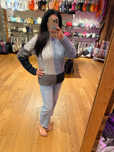 Color Blocked Cable Sweater - Soft Blue Mix