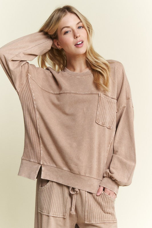 MineralWash Knit detail pocket sweatshirts - Latte