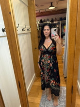 V Neck Hanky Hem Midi Dress With Lace Waist - Black