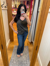 CRINKLE WASHED V-NECK SLEEVELESS TOP - ASSORTED COLORS