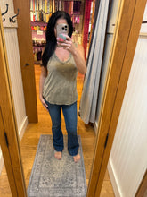 CRINKLE WASHED V-NECK SLEEVELESS TOP - ASSORTED COLORS