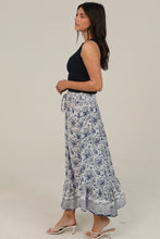 Angled Hem Elastic Waistband Maxi Skirt - White-Blue