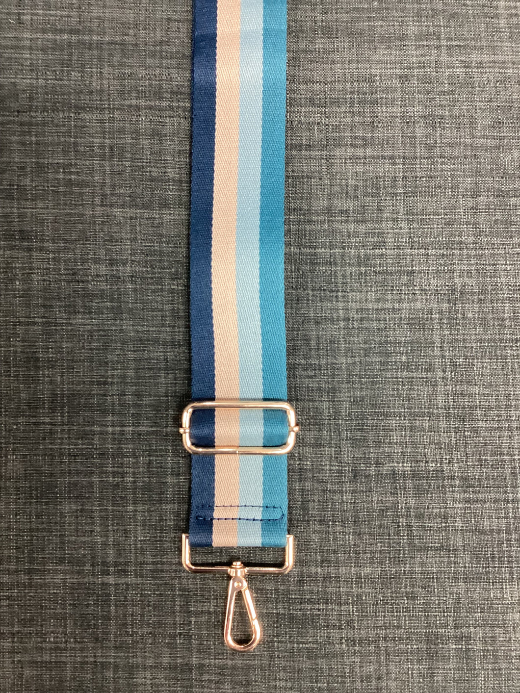 4-COLOR VERTICAL STRIPE 2