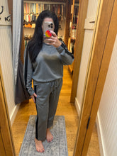 ARIELLA STRAIGHT LEG PANT W/ DETAIL IN SCUBA - BLACK/CHARCOAL