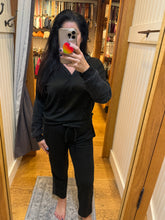 Ariella Slim Leg Contrast Pant In Scuba - Black