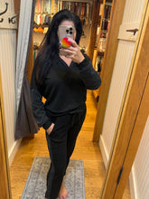 Ariella Slim Leg Contrast Pant In Scuba - Black