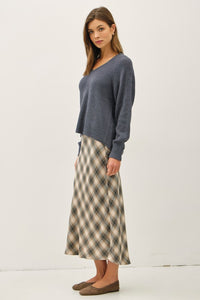 Wide V-neck Long Raglan Sweater - Blue/Grey