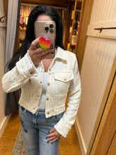 Monochromatic Tweed Fringe Edged Collar Jacket -= Cream/White