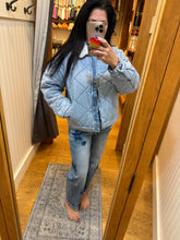 Sherpa Collar Contrast Quilted Denim Jacket - Lt Washed Denim