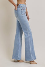 HIDDEN LIGHT WASH MOTO SEAMED STRETCH 33 IN INSEAM FLARE