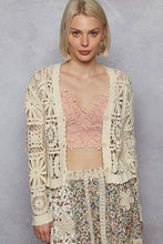 POL Designed in V-neck long sleeve cropped fit cardigan in crochet - Natural or Off White