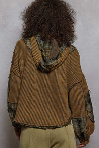 POL hooded balloon sleeve roomy fit top in thermal with plaid contrast - Charcoal