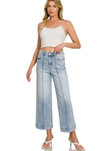 HIGH RISE WIDE LEG PINTUCK DENIM PANTS - LIGHT