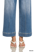 HIGH RISE WIDE LEG PINTUCK DENIM PANTS - MEDIUM