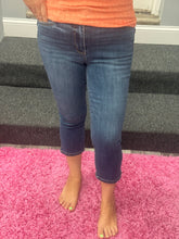 JUDY BLUE CAPRI WITH SIDE SLIT