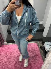ACID WASH FLEECE CROPPED ZIP-UP HOODIE W POCKETS - ASSORTED COLORS